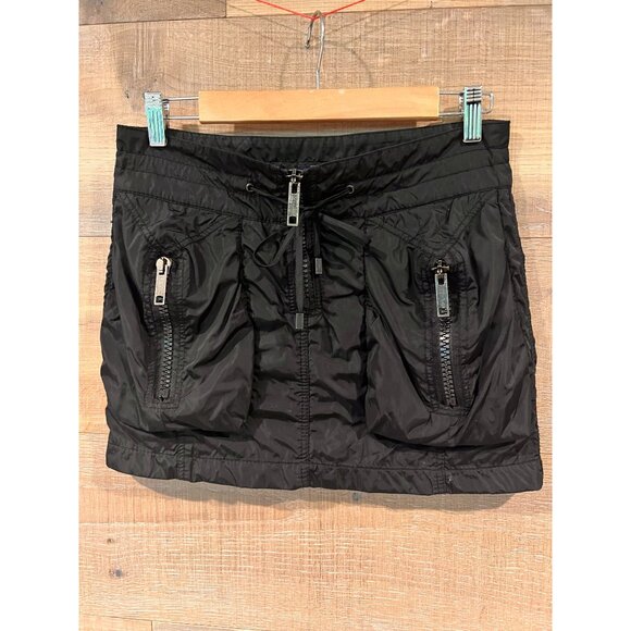 BURBERRY BLACK MINI SKIRT with zipper packets SIZE US 4 - Picture 4 of 9